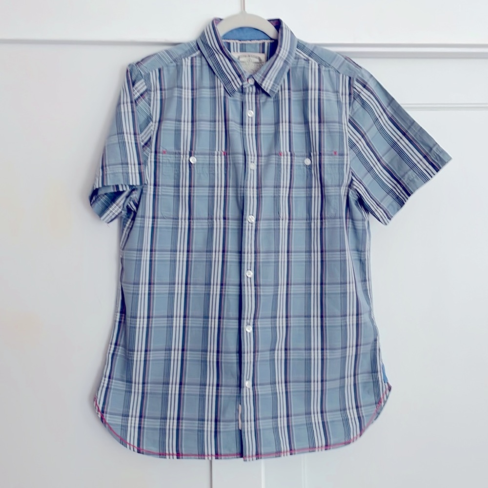 White Stuff Short Sleeve Button Down. Classic Fit. L